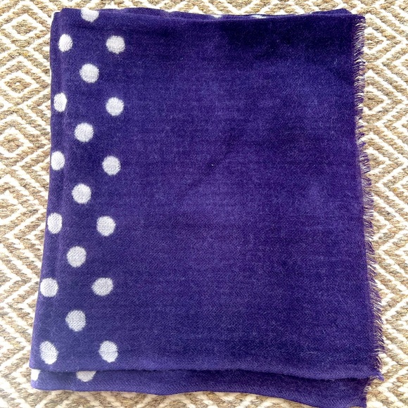 NEW INOUI scarf wool and silk white polka dot in purple - Picture 6 of 8